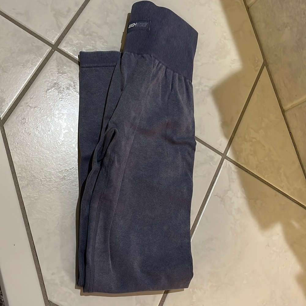 blue faded leggings